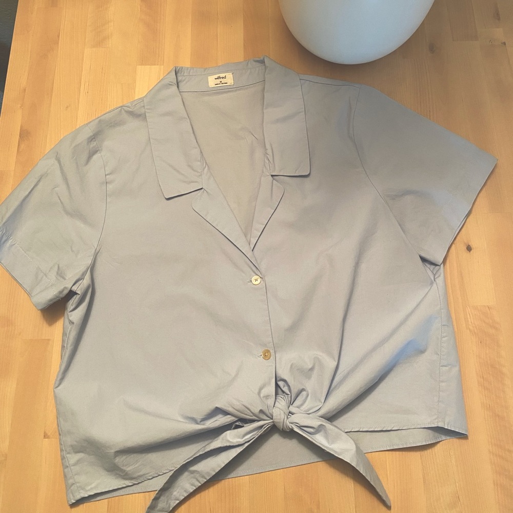 Aritzia Wilfred Tie Front Top